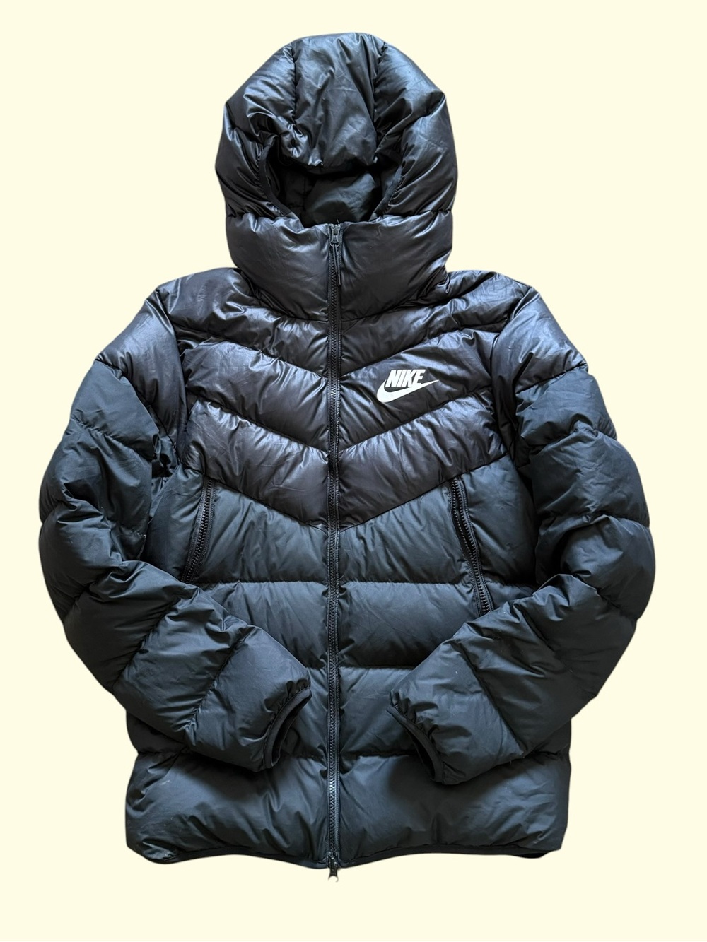 Men’s Nike Puffer Coat Jacket Medium EUC